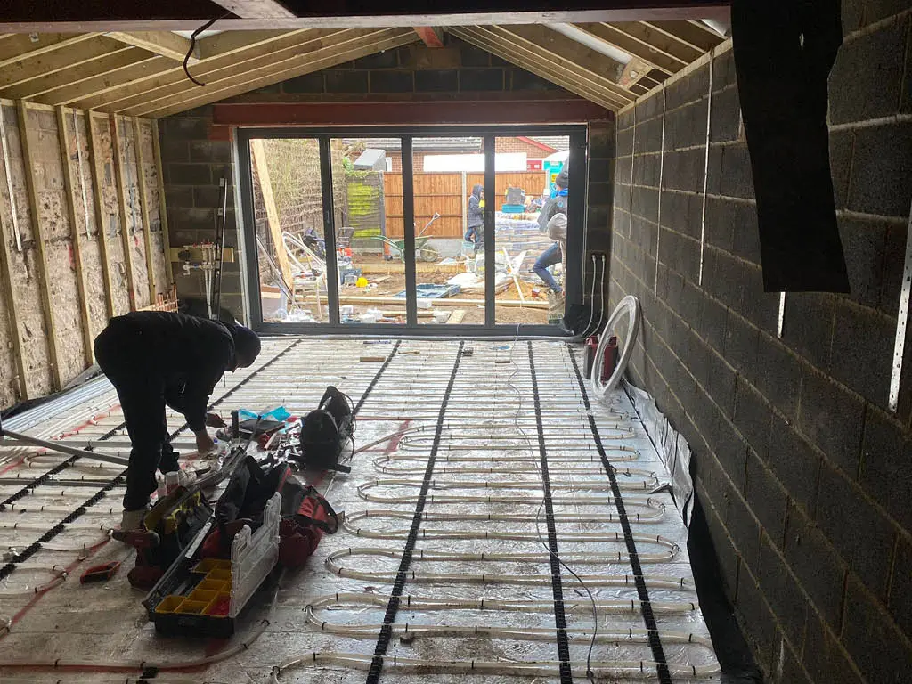 structural alteration for an open plan living room : kitchen8