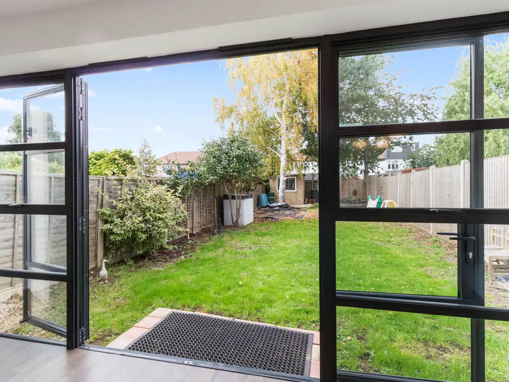 Enfield structural alteration for an open plan living room : kitchen5