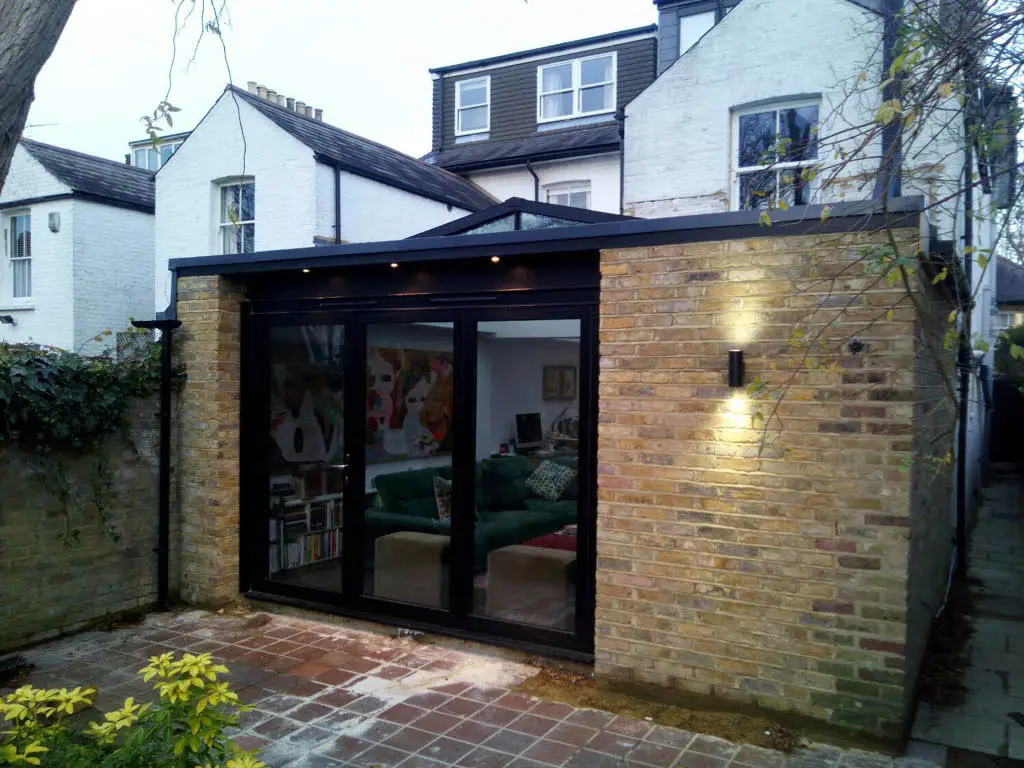 Separate utility room new glazed roof and full internal renovation including installation of new en-suite3