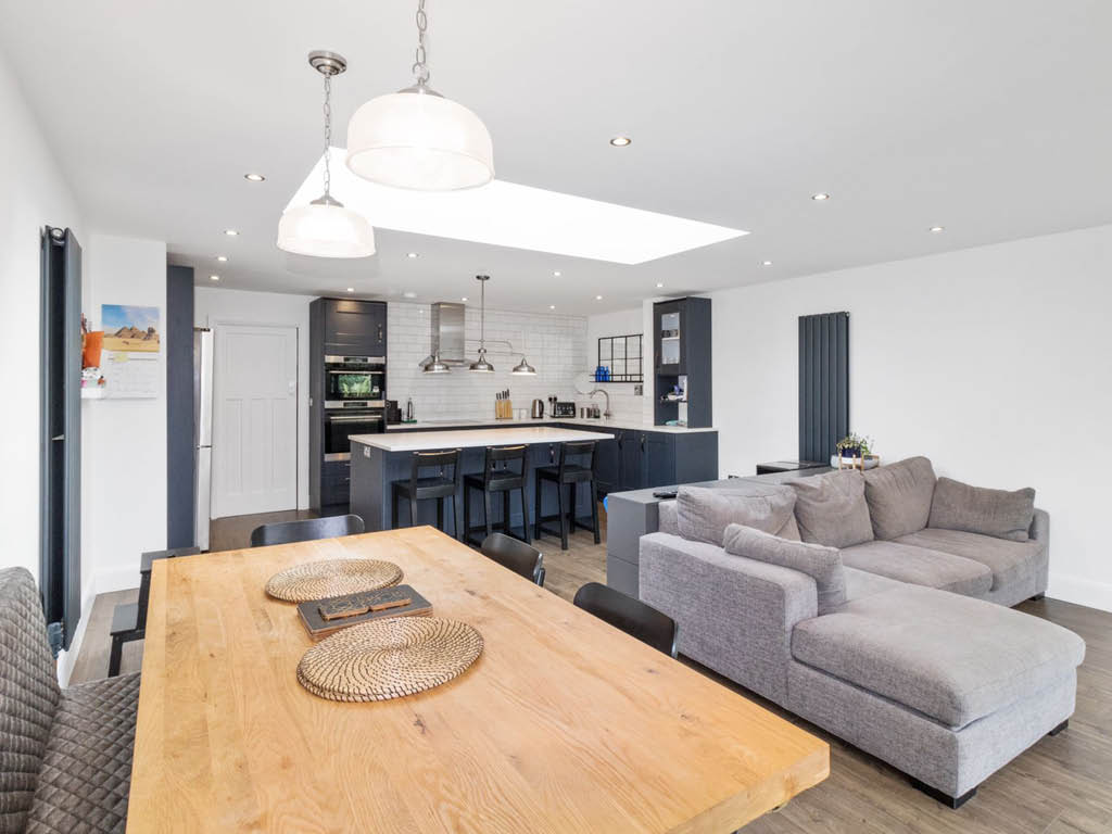 Enfield structural alteration for an open plan living room : kitchen3
